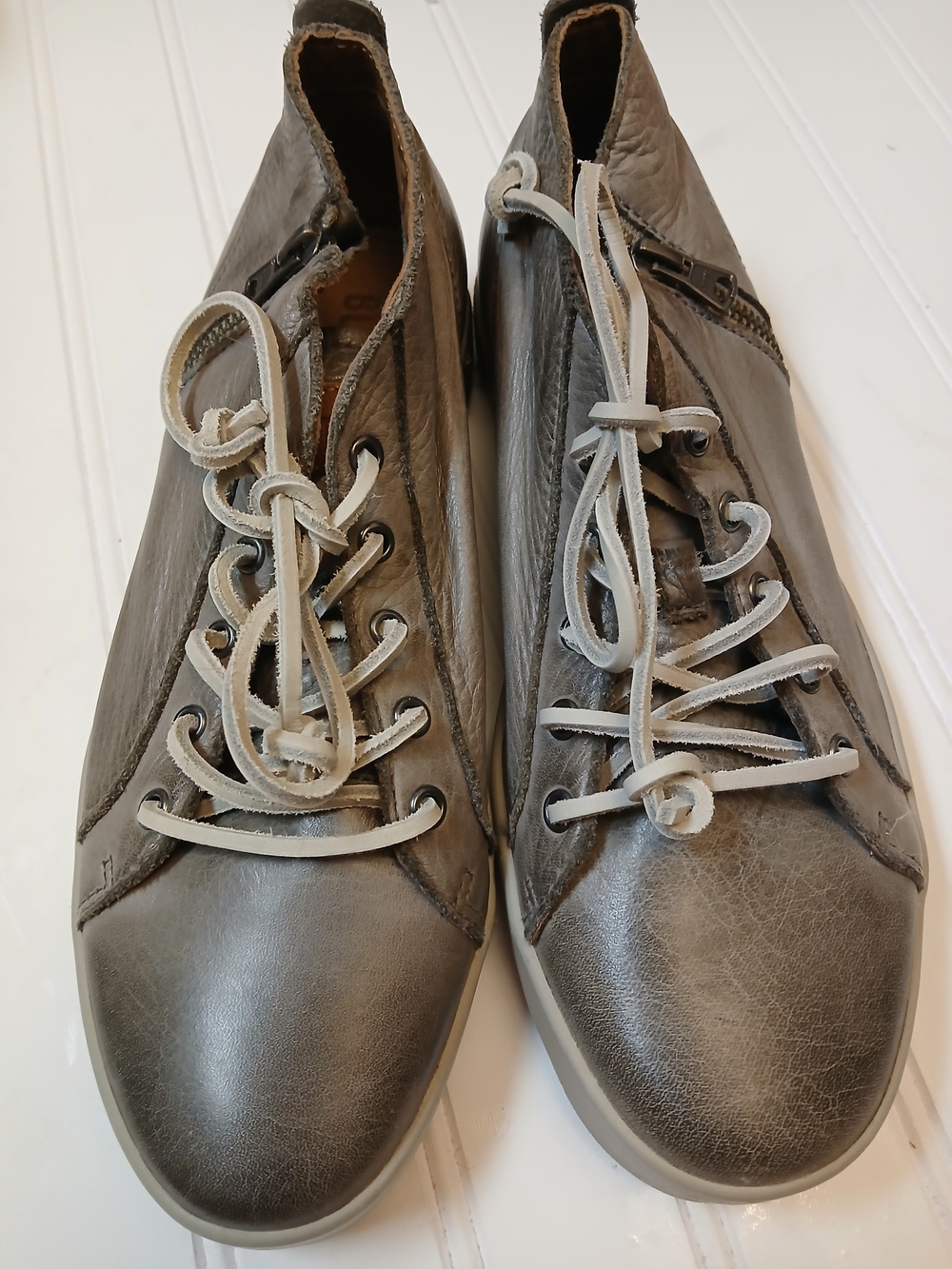 Blackstone Men's Gray Leather Lace-Up Sneakers